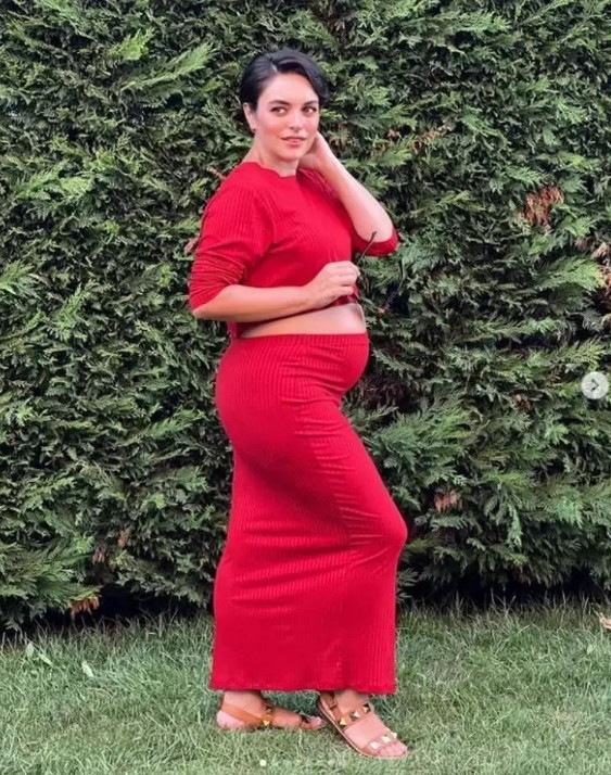 Oğlunun ilk fotoğrafını paylaştı!